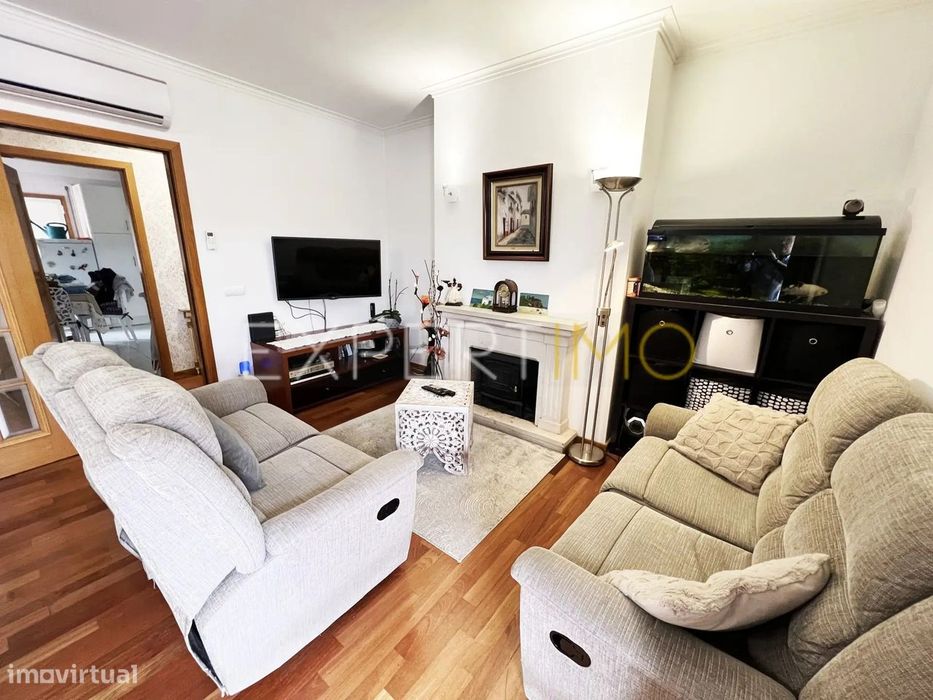 Apartamento T3 c/ 166m2 total, garagem e arrumos B. Santa Apolonia,...