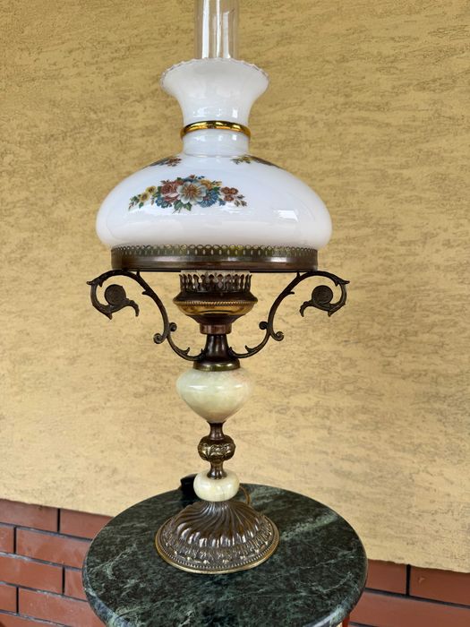 klosz szklany lampa stołowa stylowa alladyn jak naftowa alabaster