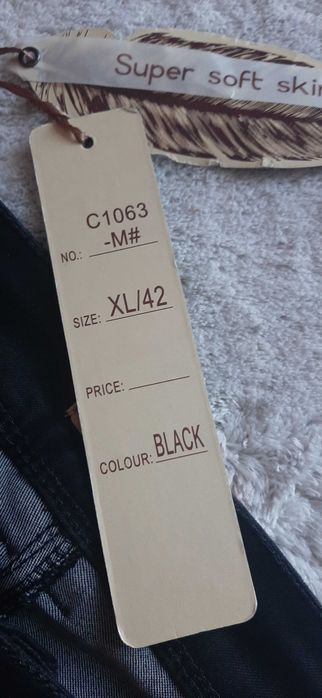 Sprzedam.spodnie nowe z metką XL/42