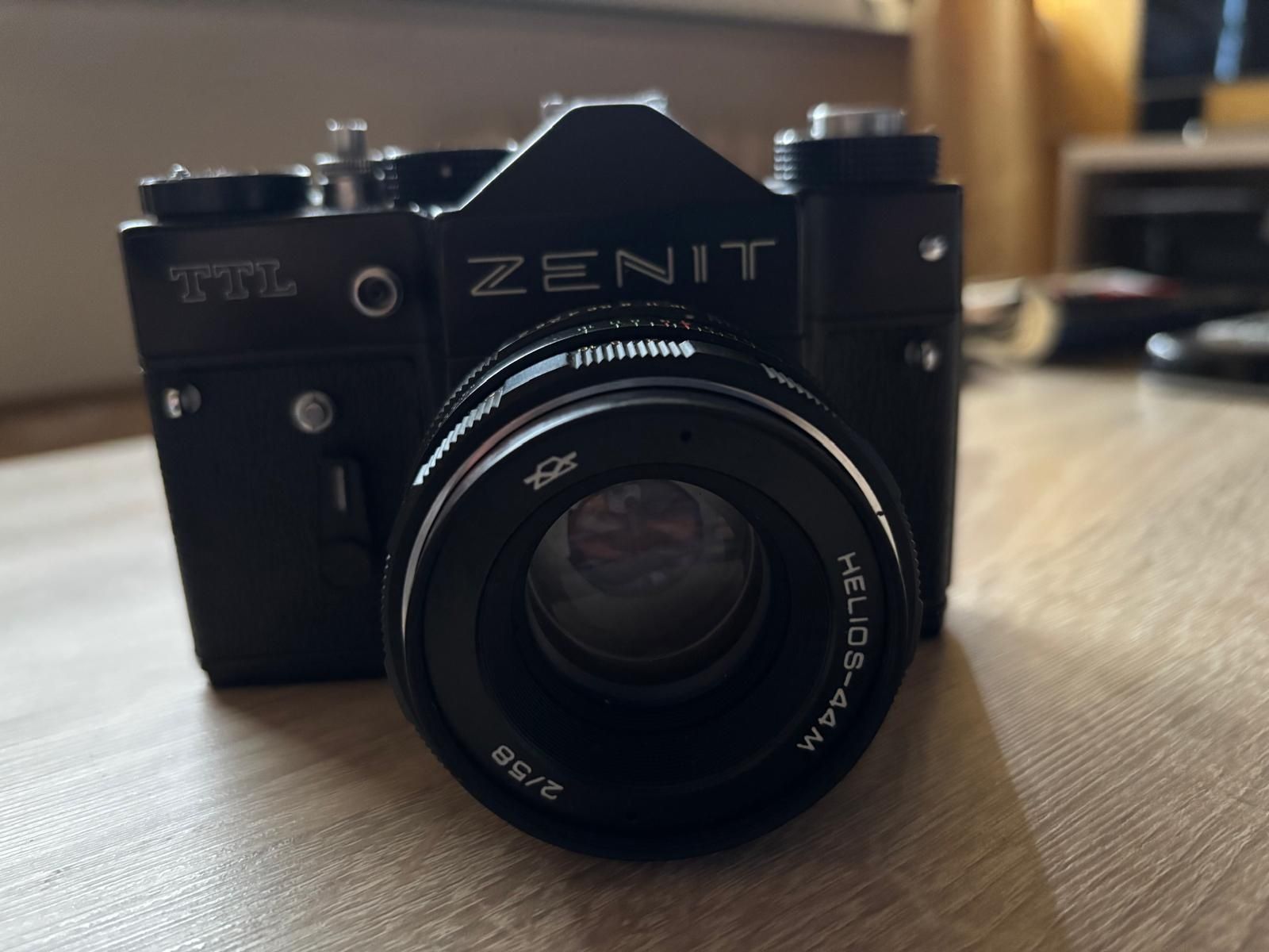 Aparat analogowy Zenit TTL