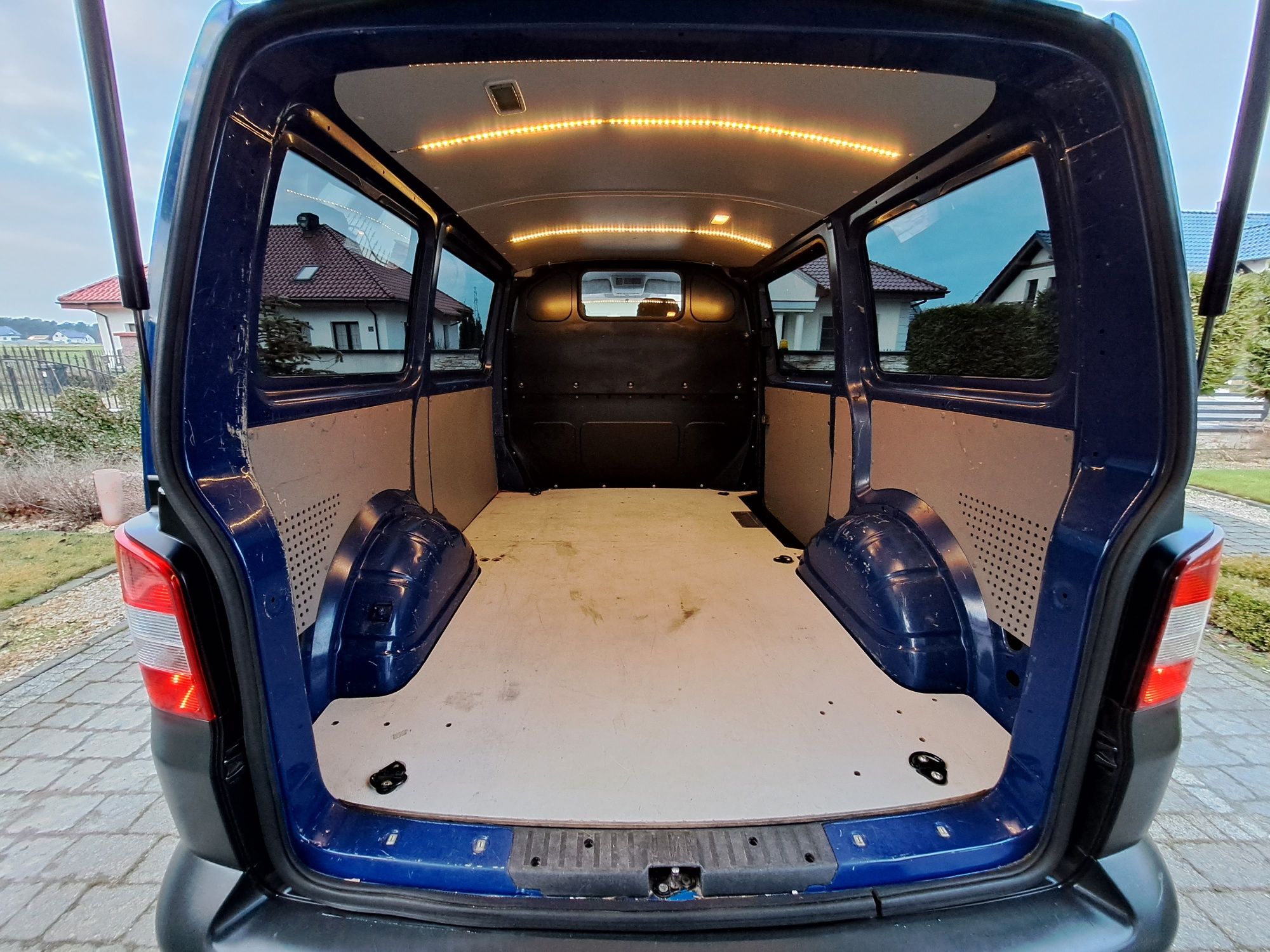 VW Transporter T5 Lift 2,0TDI 115KONI, Klima...