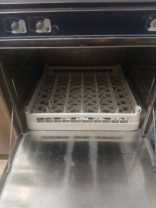 Maquina lava loiça Silanos