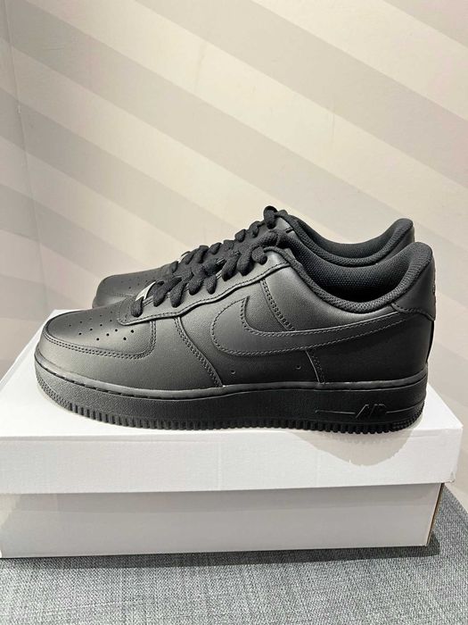 Buty meskie Trampk Nike Air Force 1 Low '07 Czarny R.38