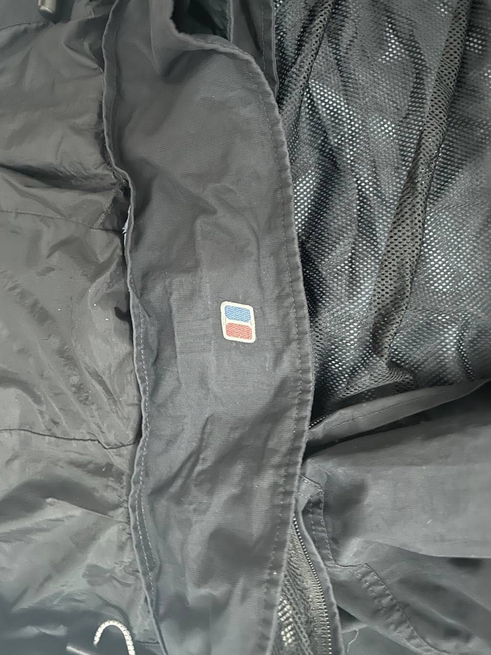 Вітровка berghaus