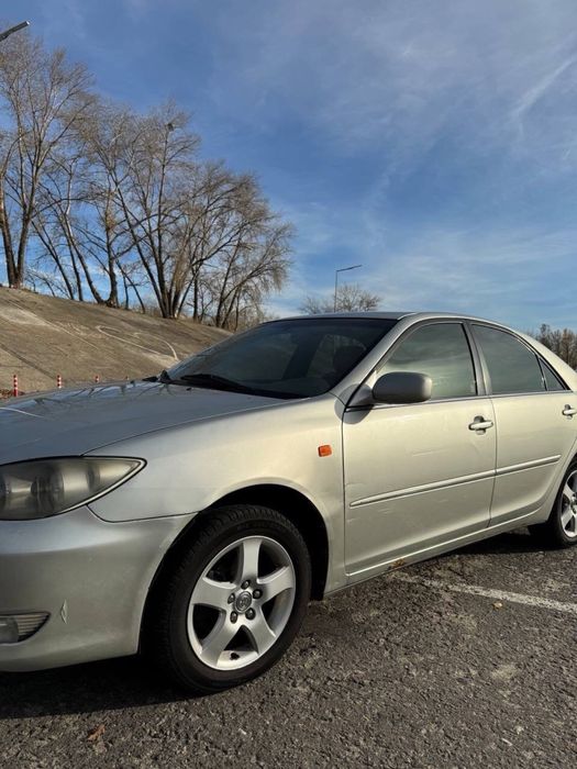 Toyota Camry v30 2.4  Торг