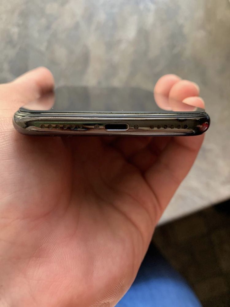 Продам Iphone X 64gb