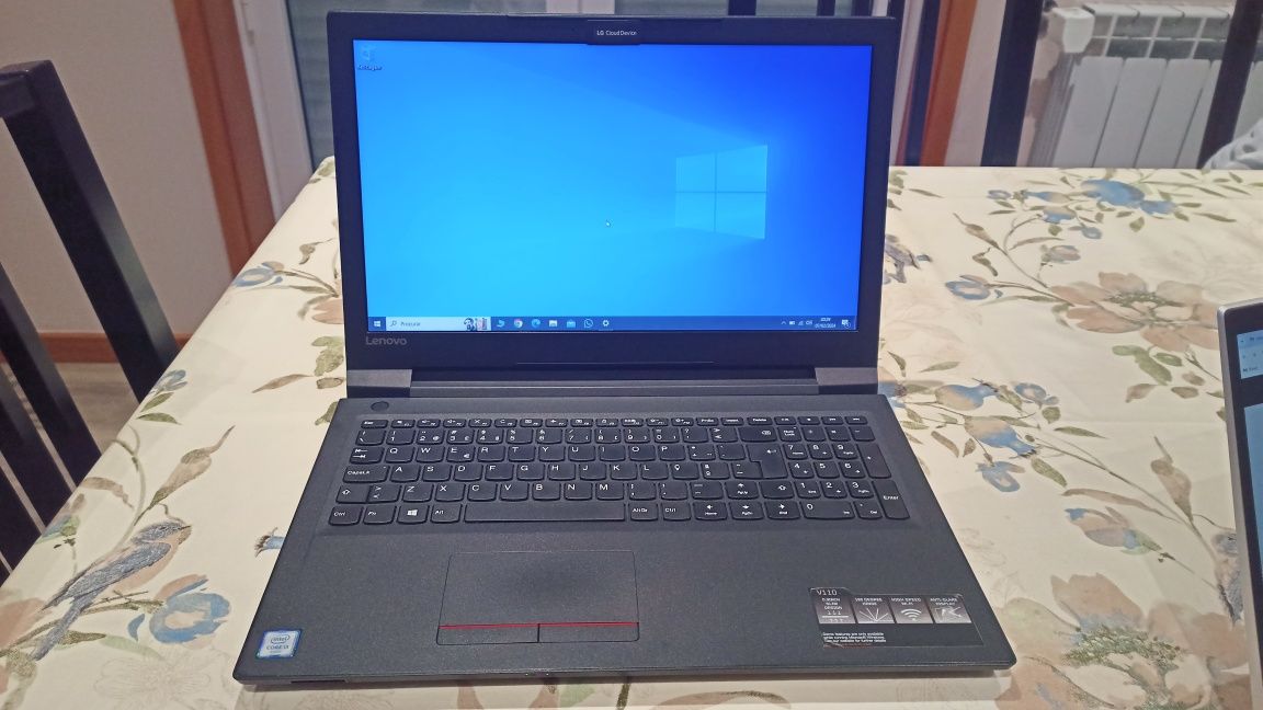 Portátil Lenovo V110-15ISK i3/256GB SSD/8GB RAM