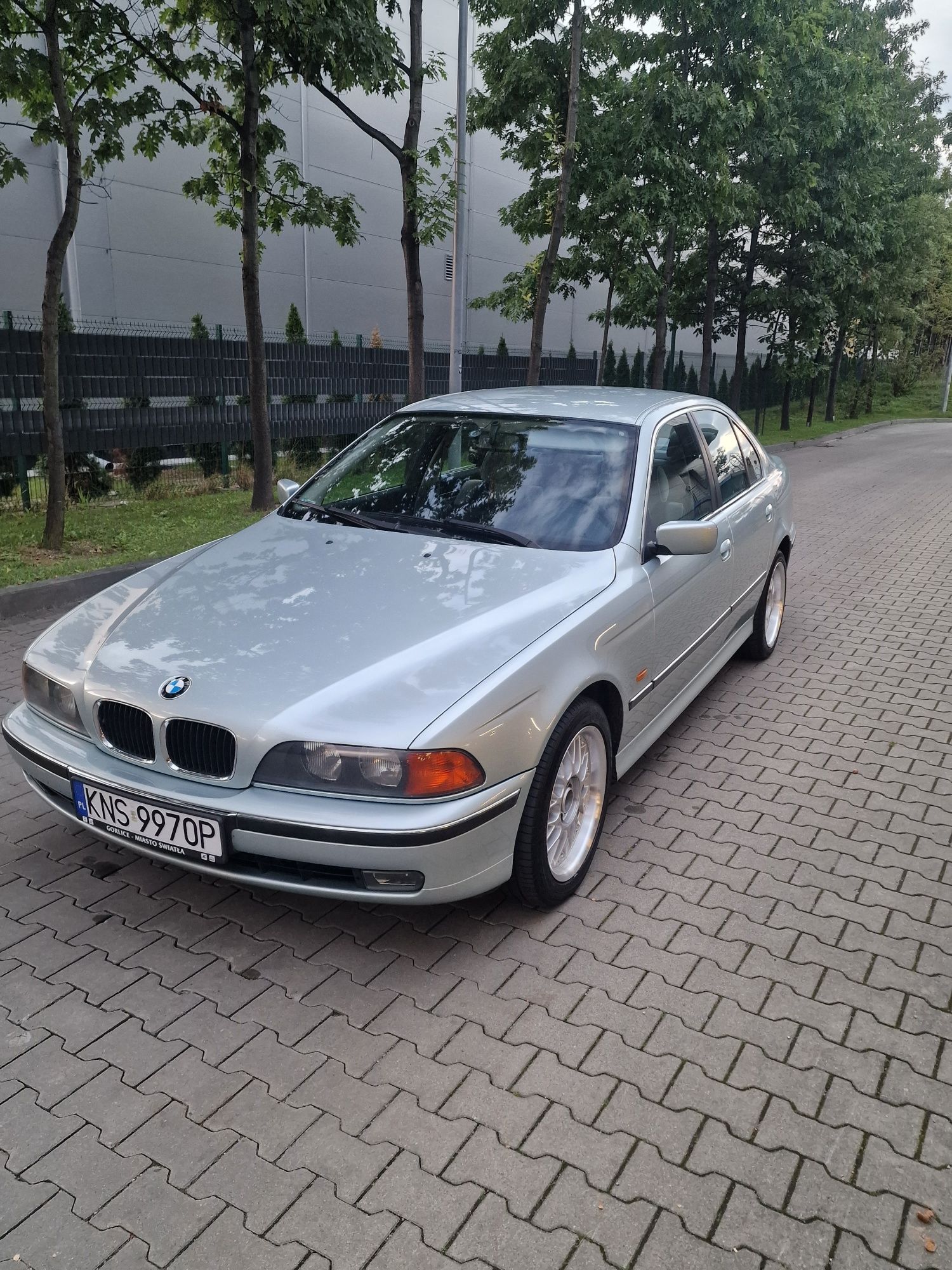 Bmw e39 523i wzorowy stan