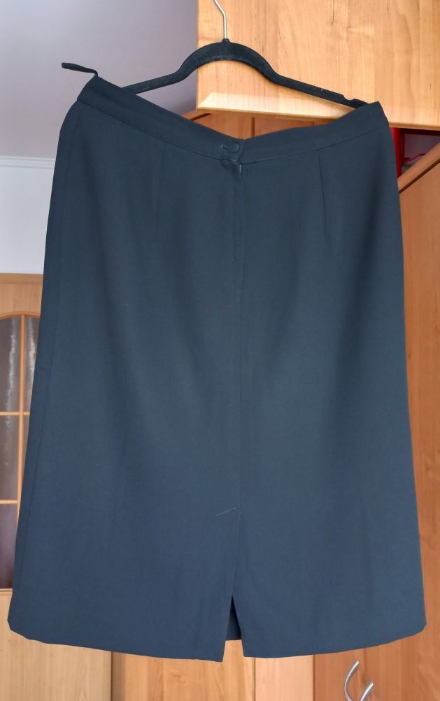 Czarna wąska spódnica żorżeta L/XL