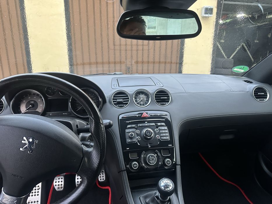 Peugeot RCZ 1.6 THP 200KM – Czarny, manual – zadbany egzemplarz