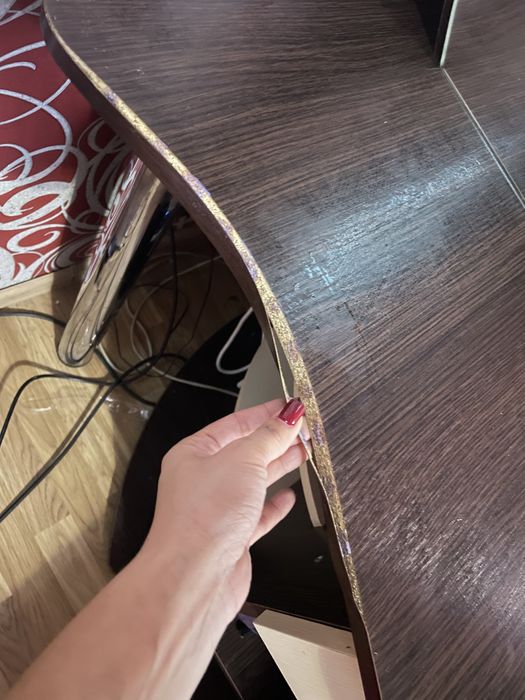 Продам тумбу з дзеркалом