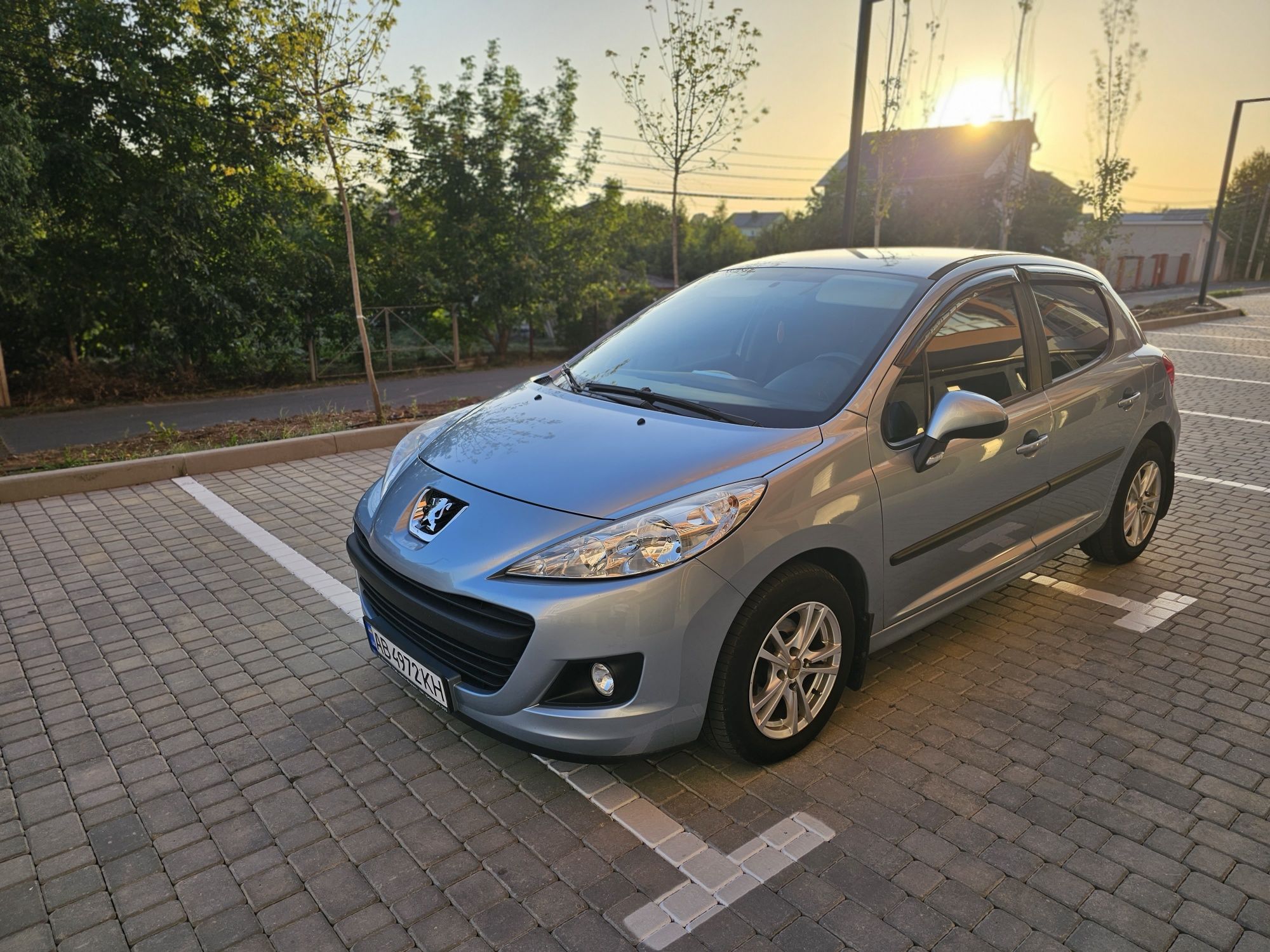 Peugeot 207 - відмінний стан