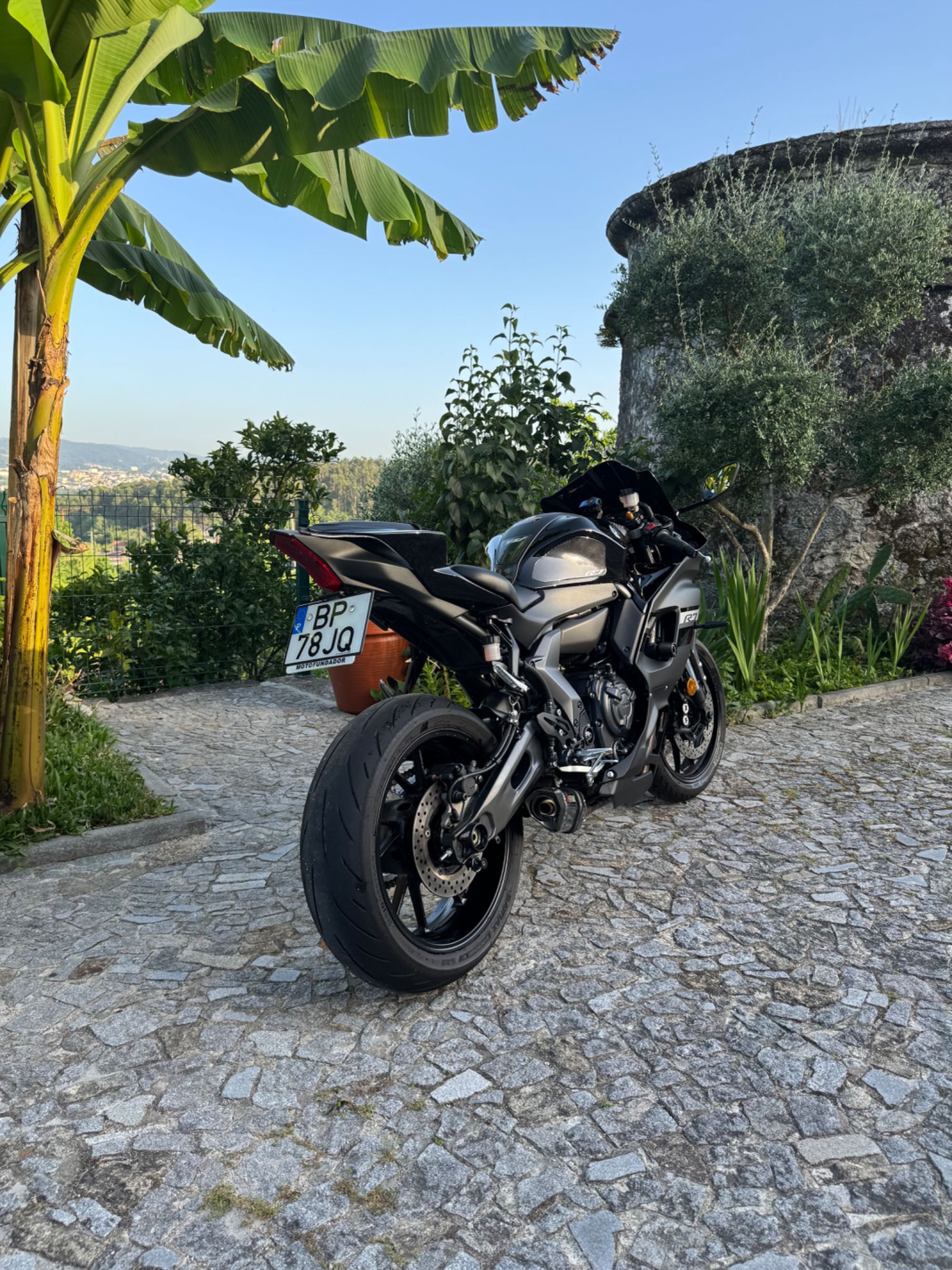 Yamaha R7 55 kw com garantia