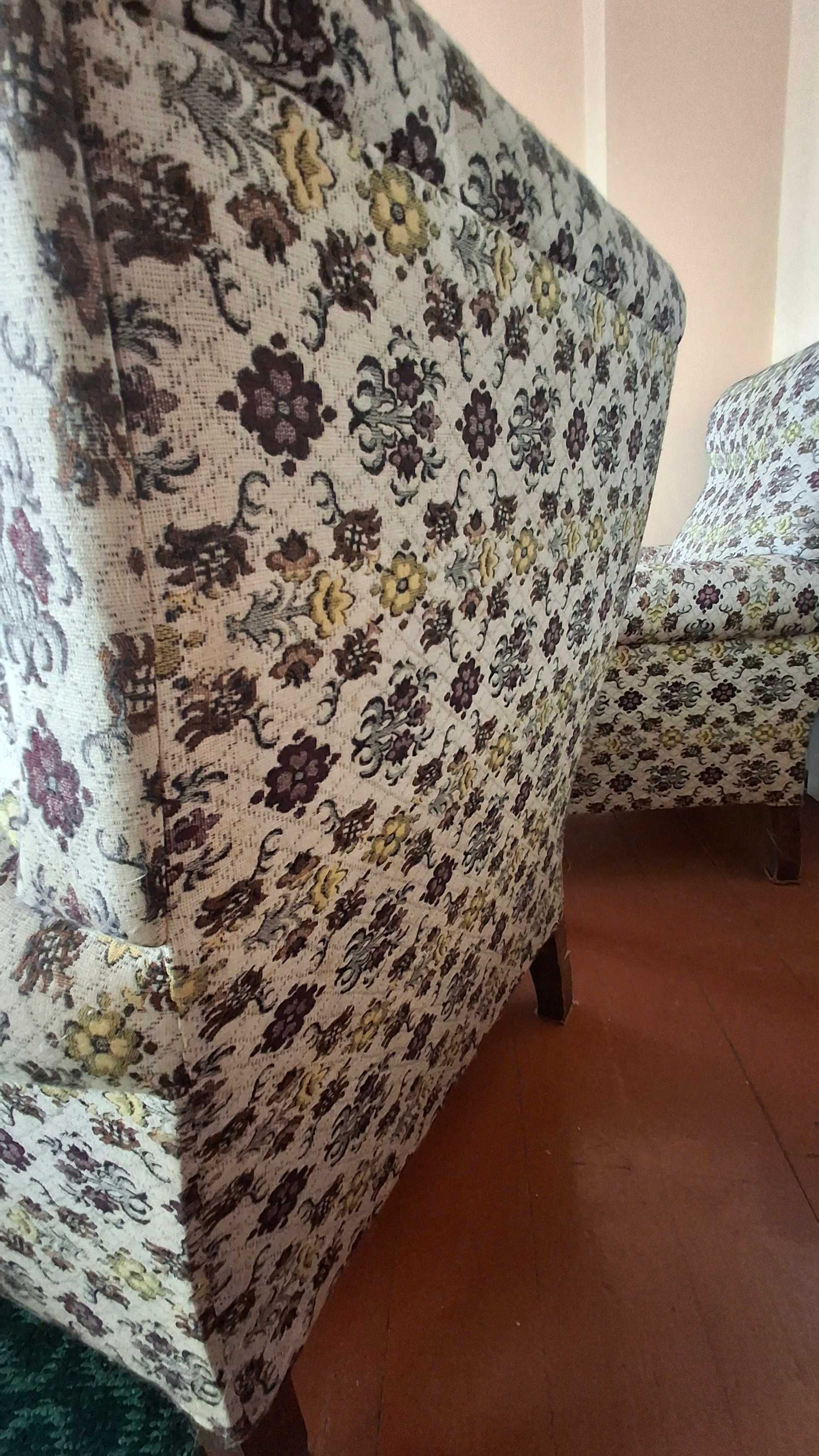 Komplet wypoczynkowy sofa i dwa fotele