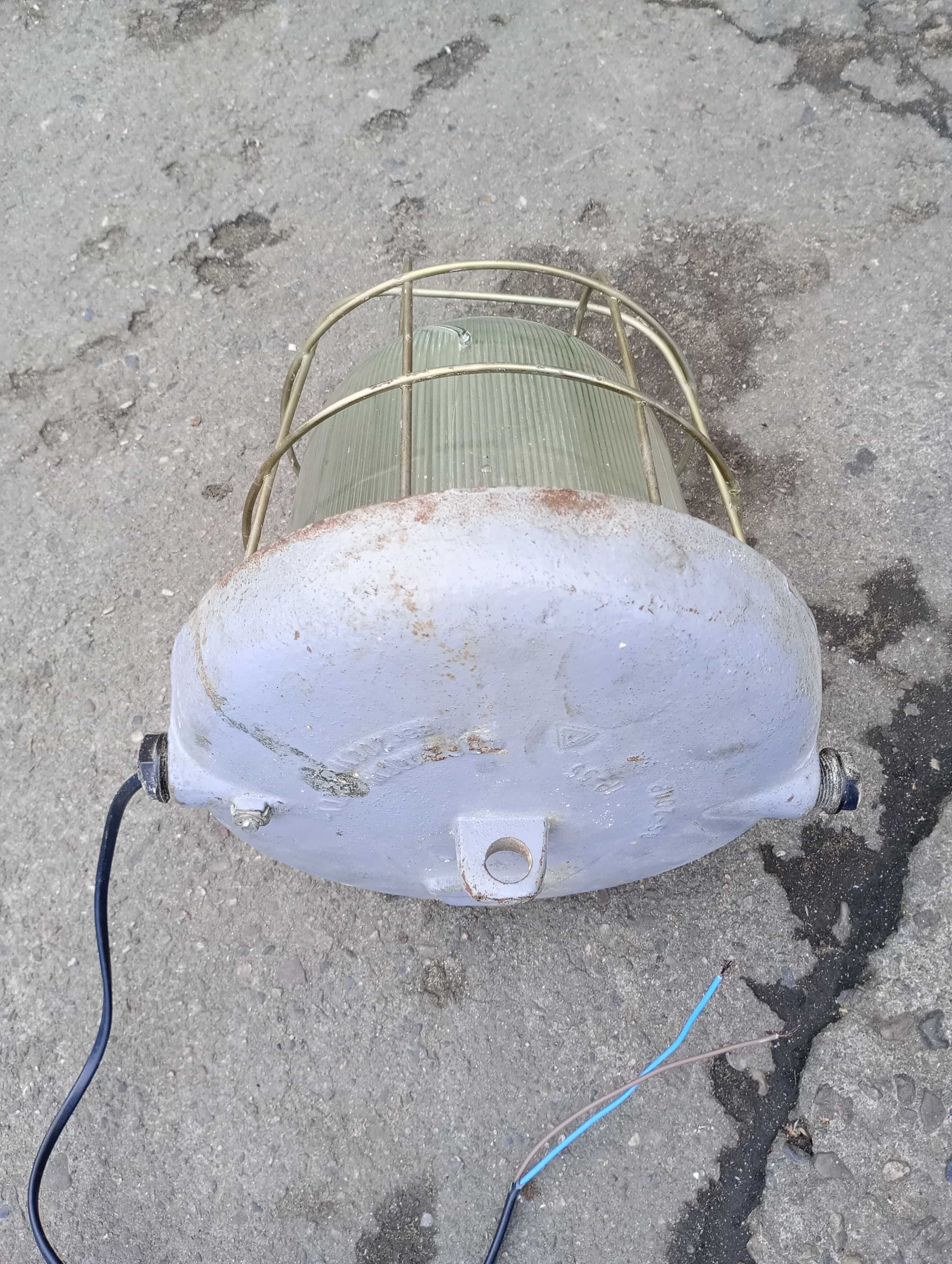 Lampa Industrialna Robocza Zakładowa Solidna