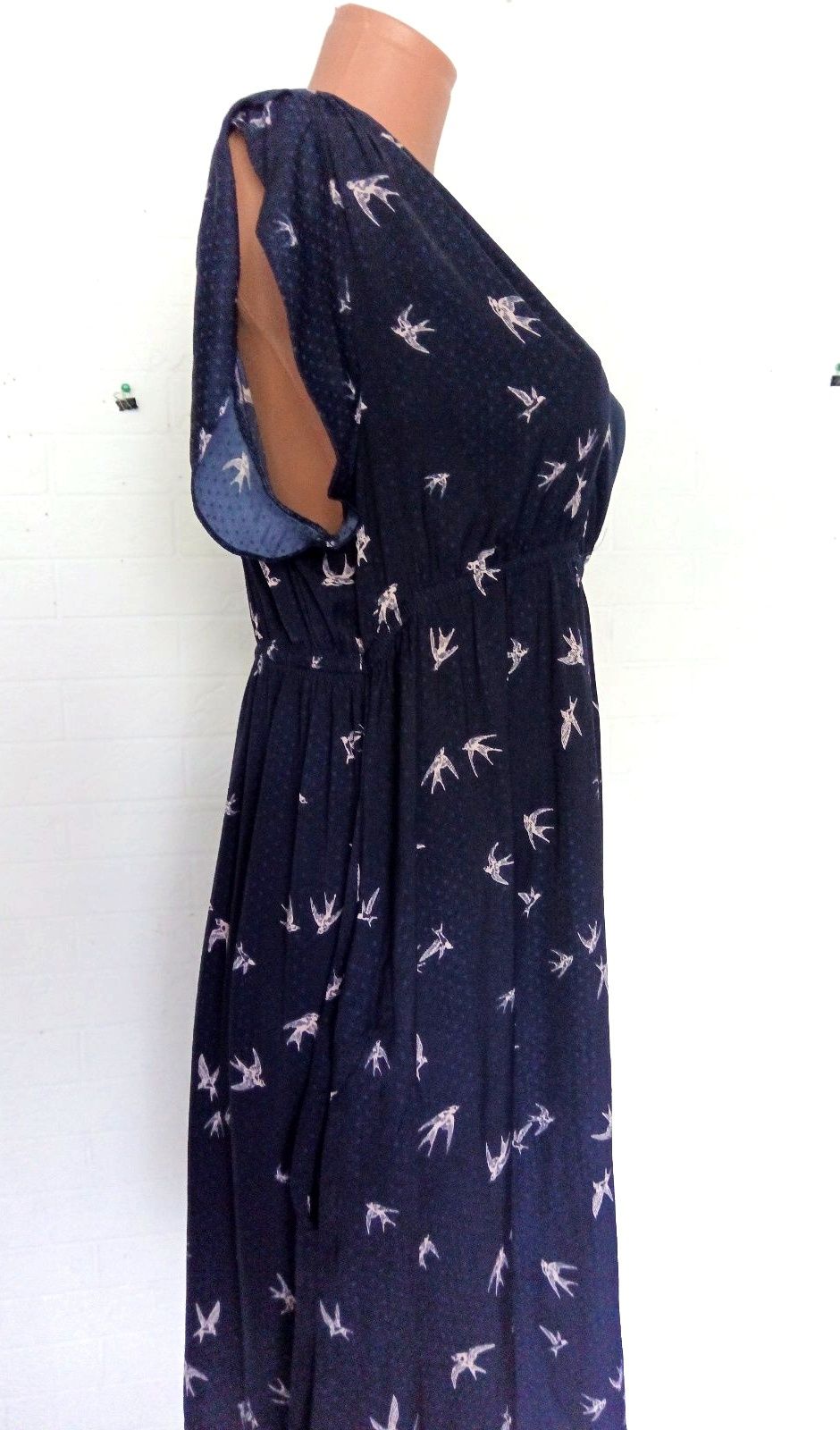 Сукня шовкова з боковими карманами H&M