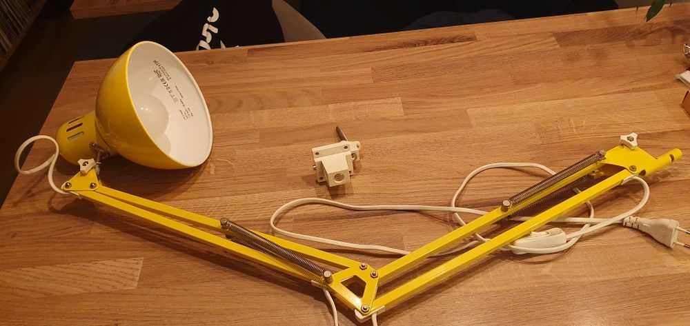 Lampki biurkowe IKEA żółte