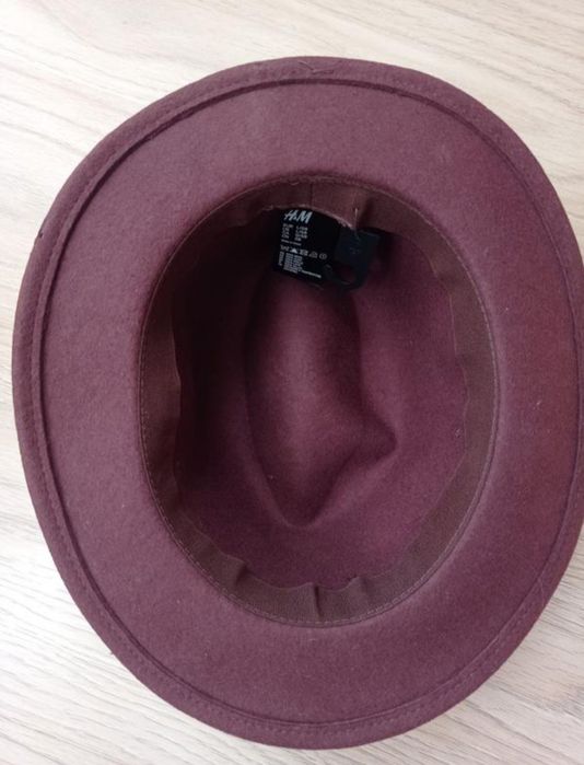 Капелюх від  H&M