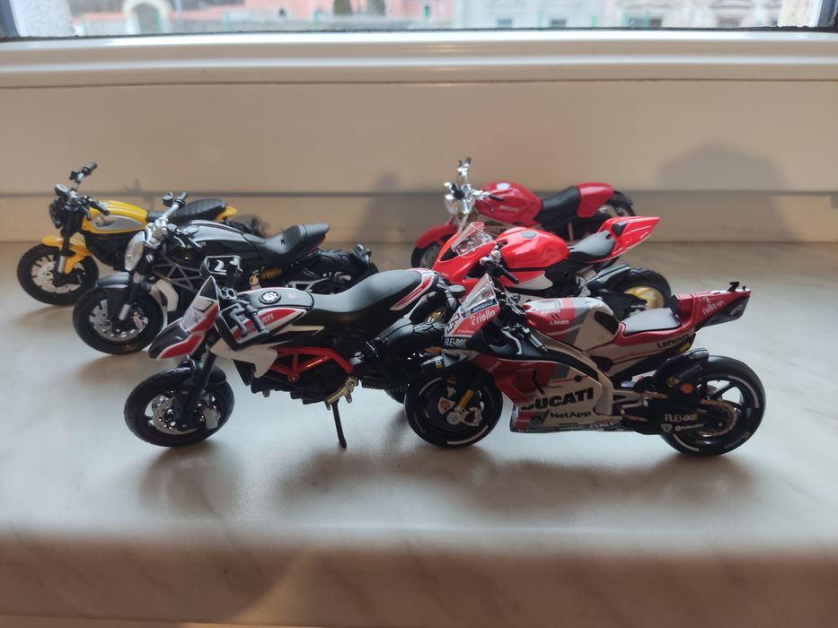 Zestaw 6 motocykli Ducati