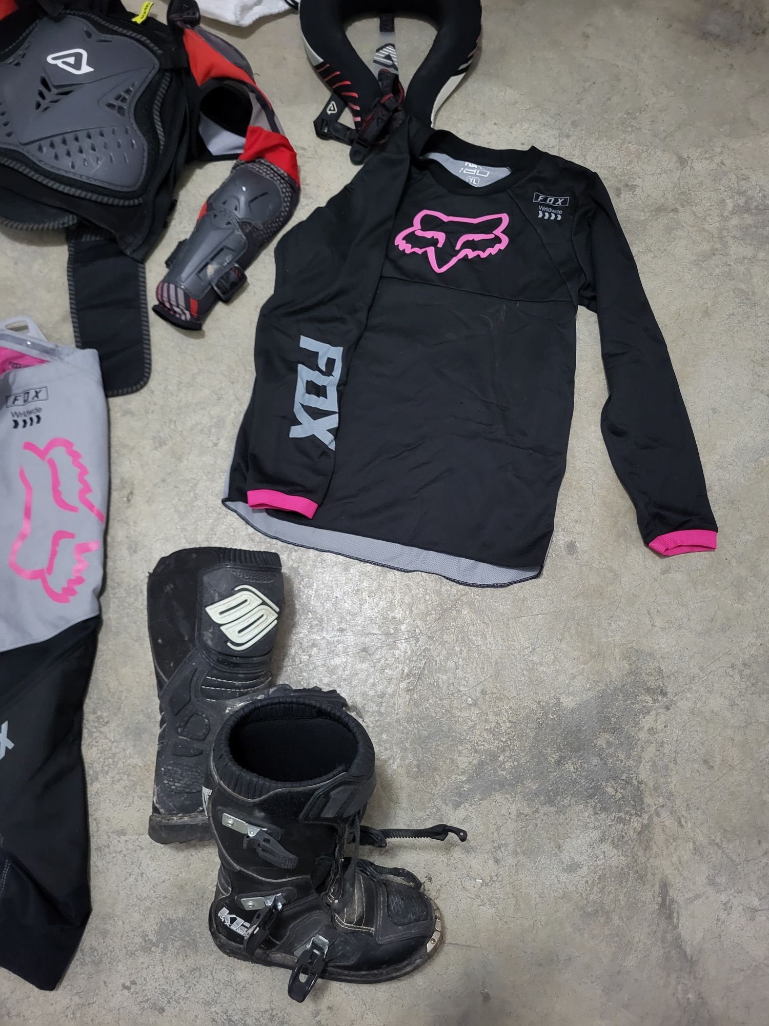 Equipamento FOX MotoCross completo para criança