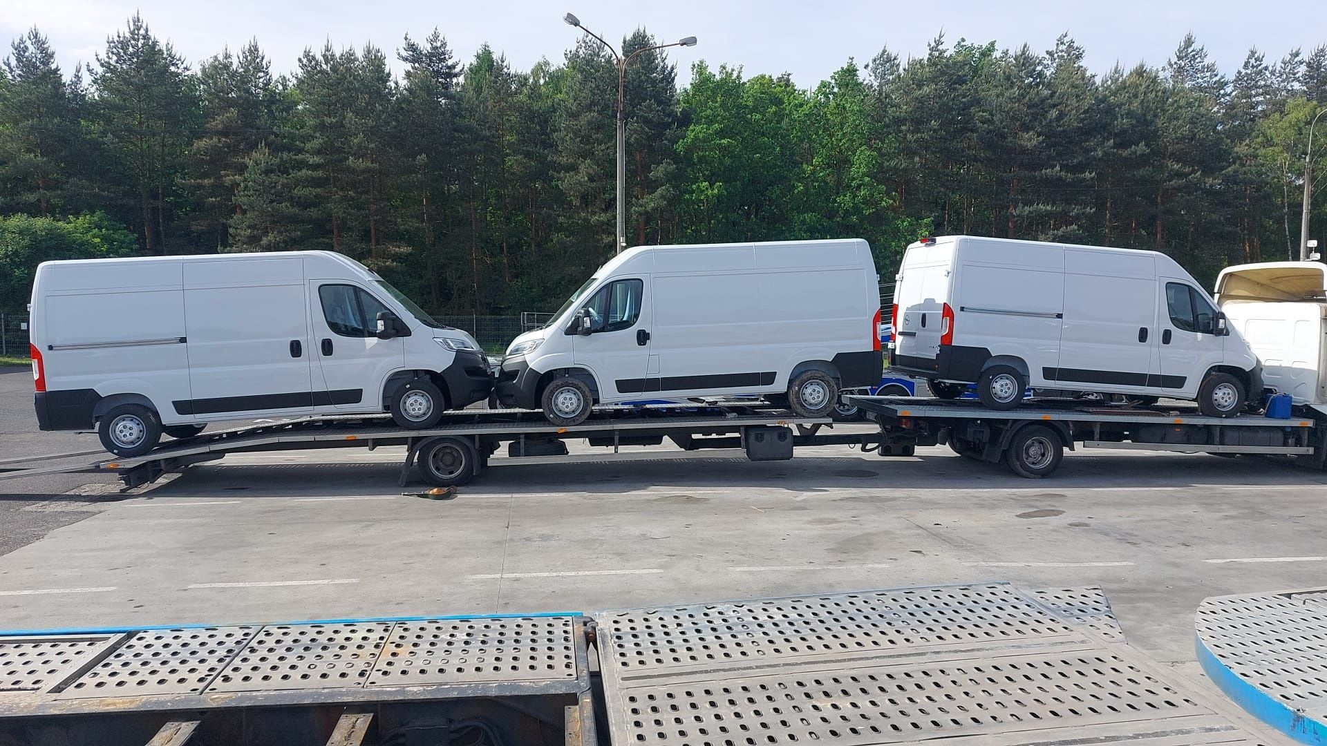 Autotransporter Midlum 220dxi lf3 Klima Webasto Łóżko Przyczepa 9m