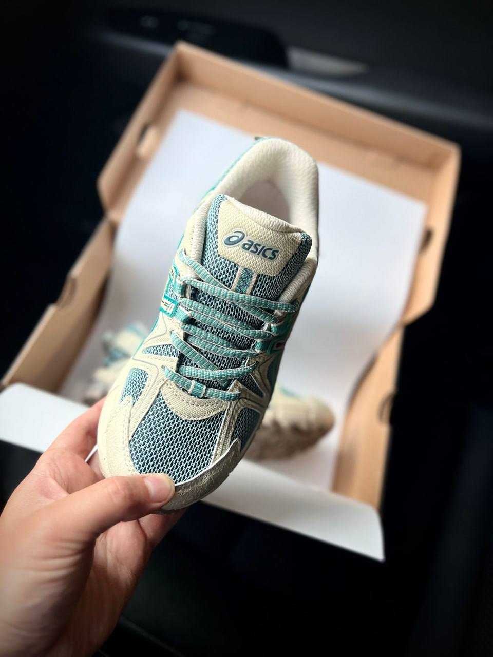 Кросівки Жіночі ASICS Gel - Kahana 8