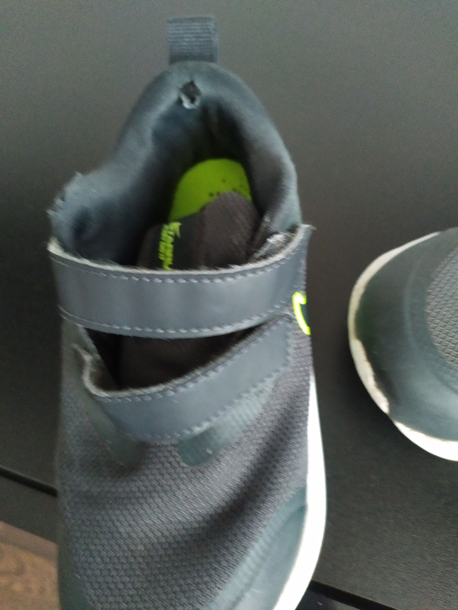 Buty sportowe chłopięce Nike rozm 27