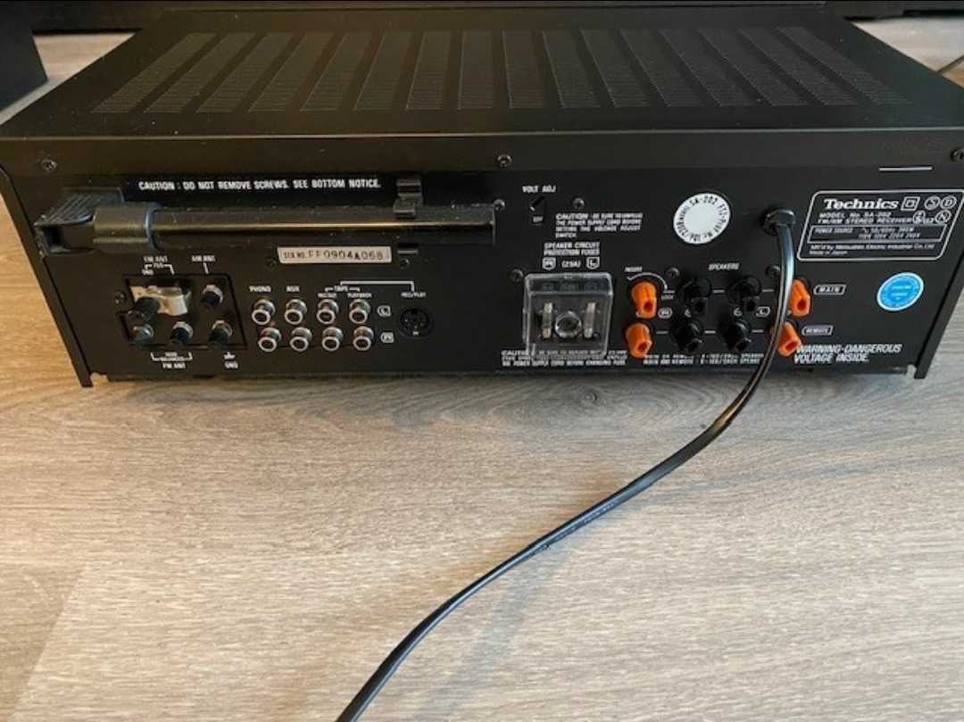 amplituner Technics