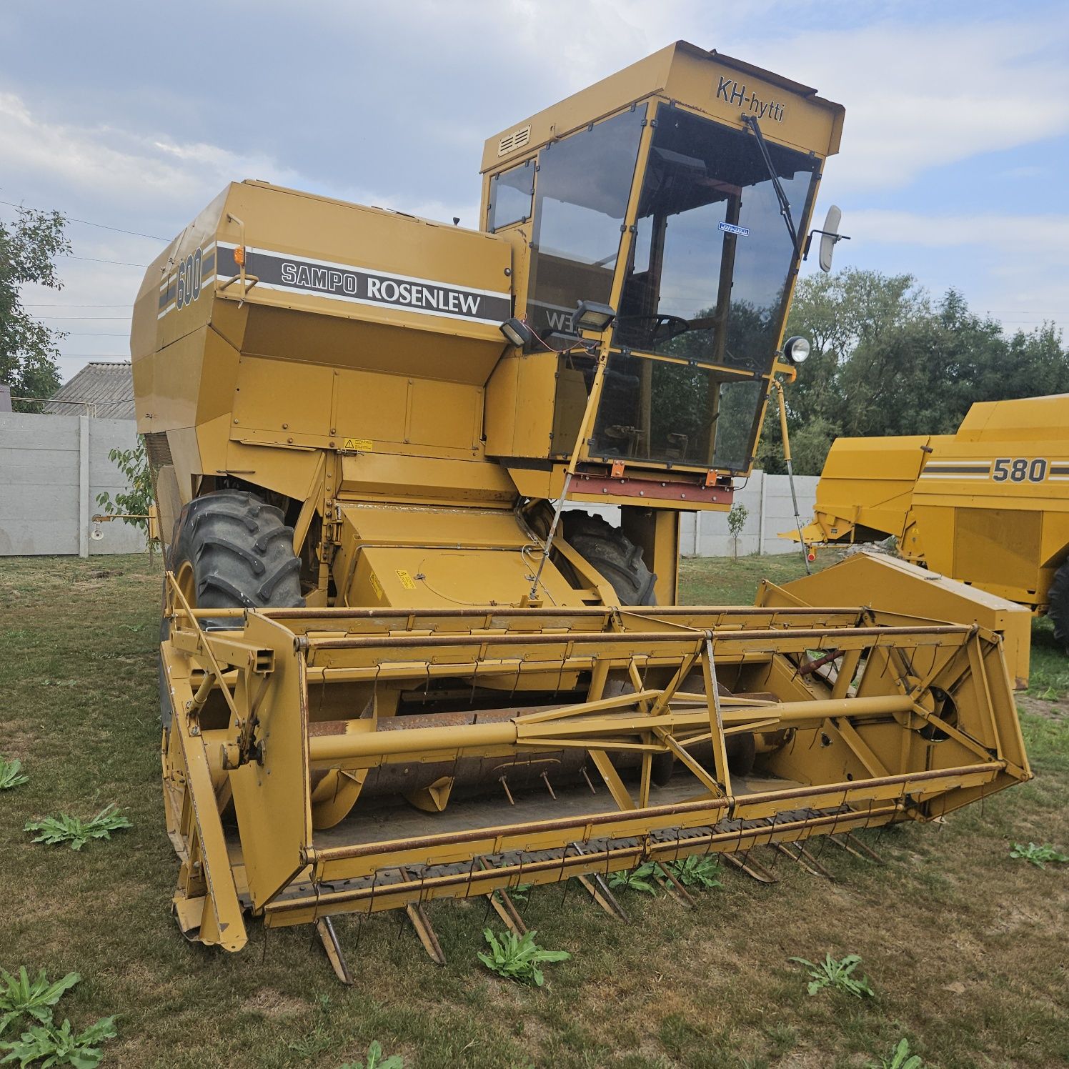 Комбайн зерно збиральний Sampo 600 680 з Фінляндії