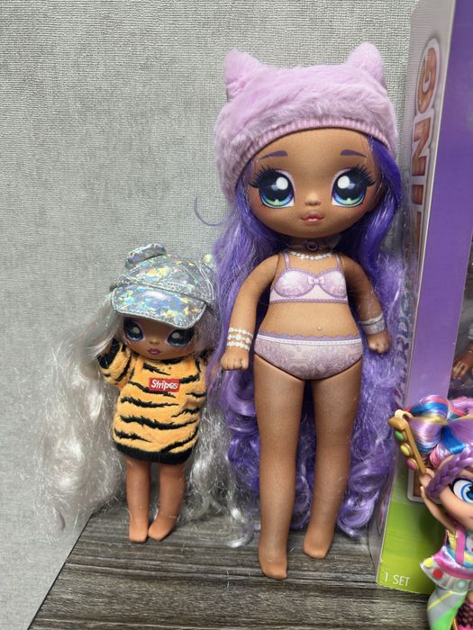 Лот ляльок для гри, всі разом