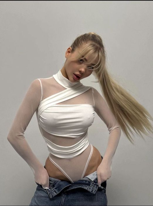 Білий ефектний боді