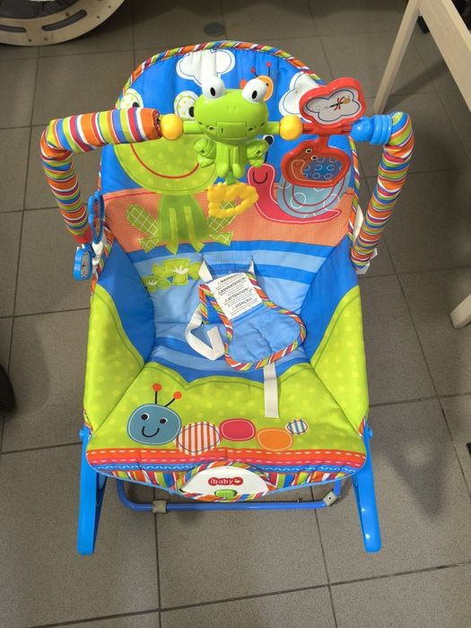 Bujaczek kołyska z grającą żabą fotelik firmy ibaby