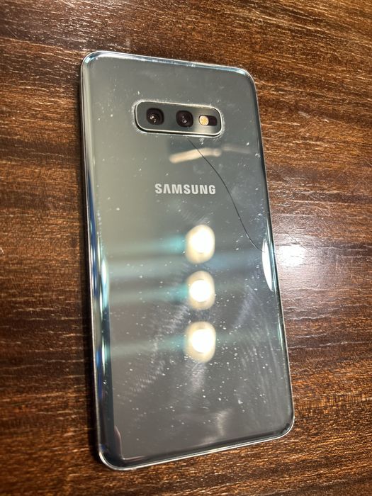 Samsung Galaxy S10e