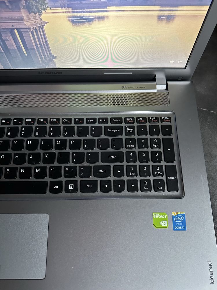 Laptop stan bdb - Lenovo Idea Pad Z 710 - 512GB  SSD - Intel Core i7