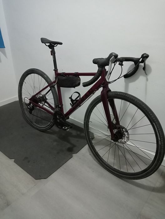 Bicicleta gravel triban 520