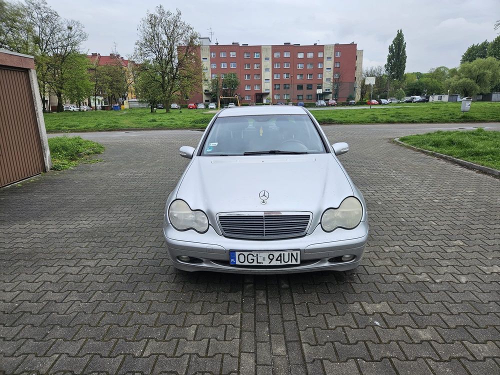 Mercedes c180 2.0 Benzyna Klima Ładny