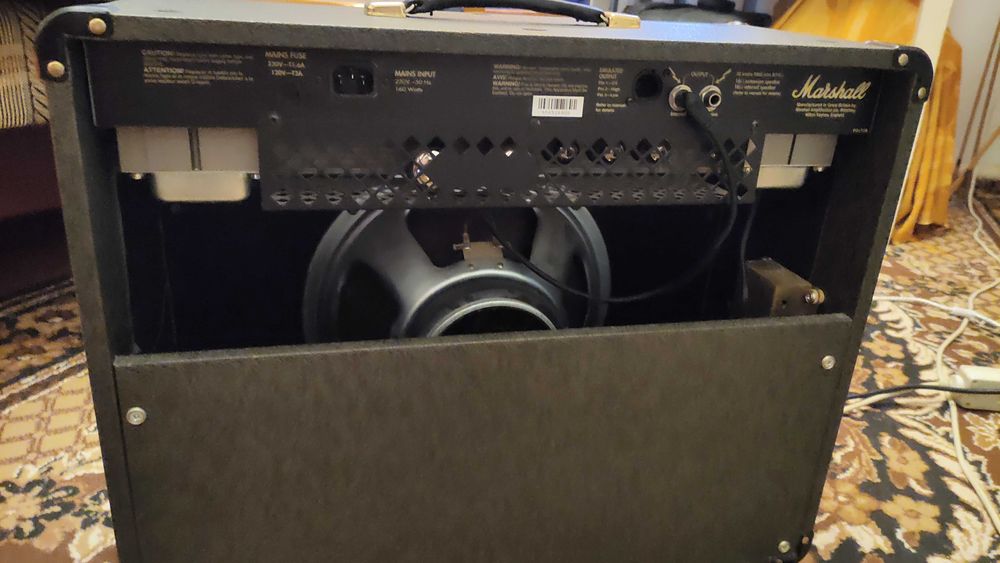 Ламповий Marshall jtm30 England, рідкісний комбік EL34, футсвіч, чохол