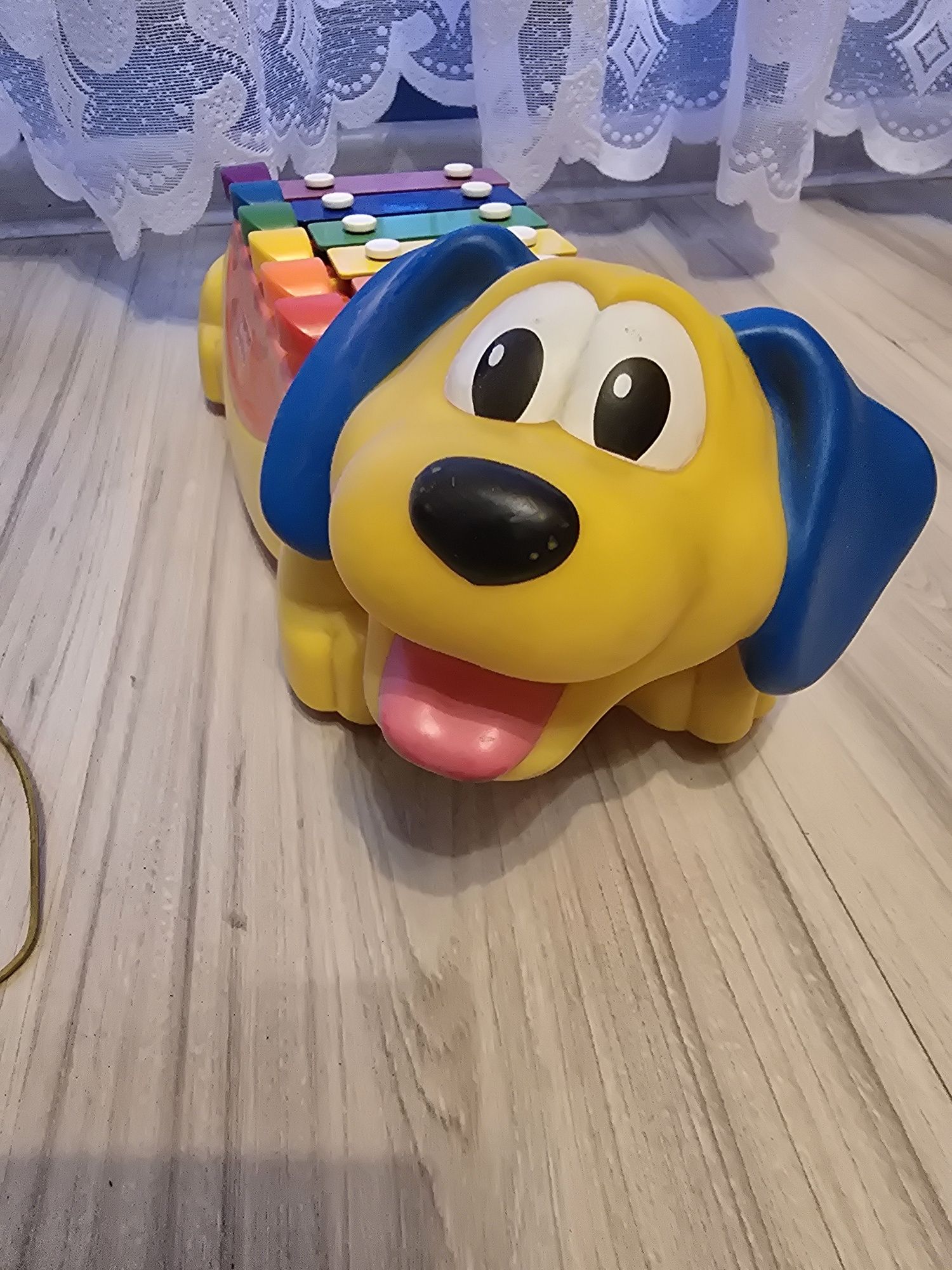 Piesek-cymbałki Fisher-Price