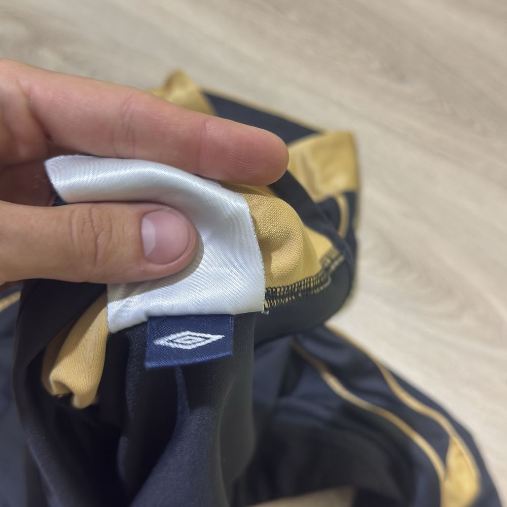 Джерсі футбольна Umbro