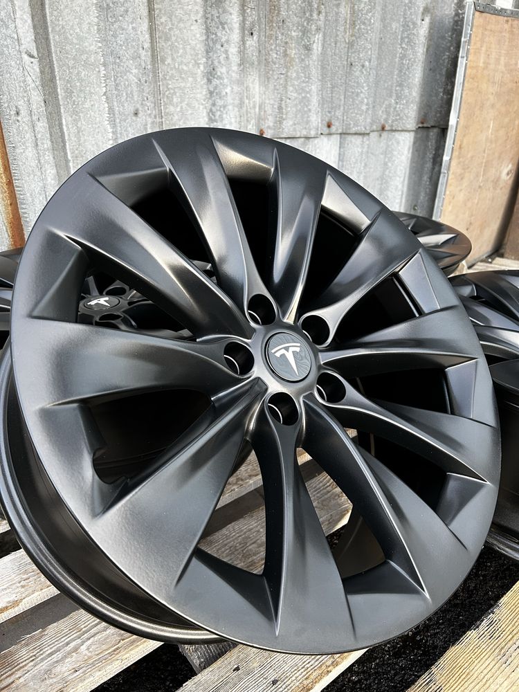 Диски Tesla 5/120r20 model X різноширокі