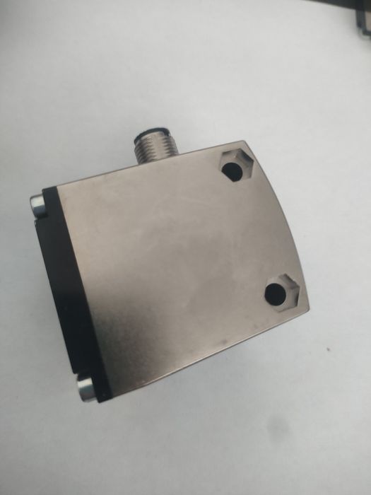 czujnik fotoelektryczny Senstronic E62T3L00Q52104ML