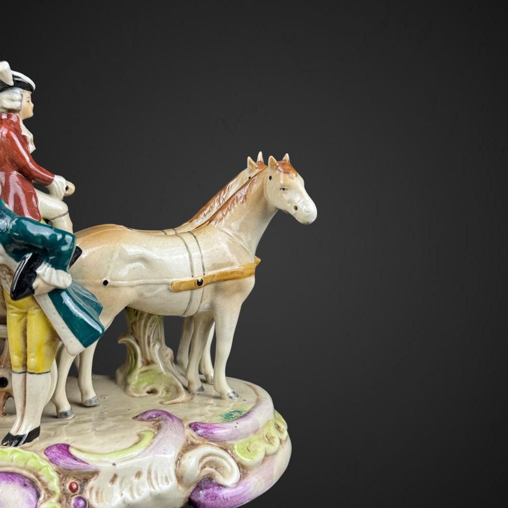 Figurka niemiecka porcelanowa karoca z końmi B51/071413