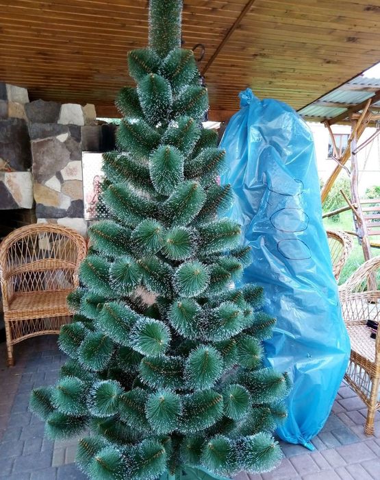 Ёлка искусственная