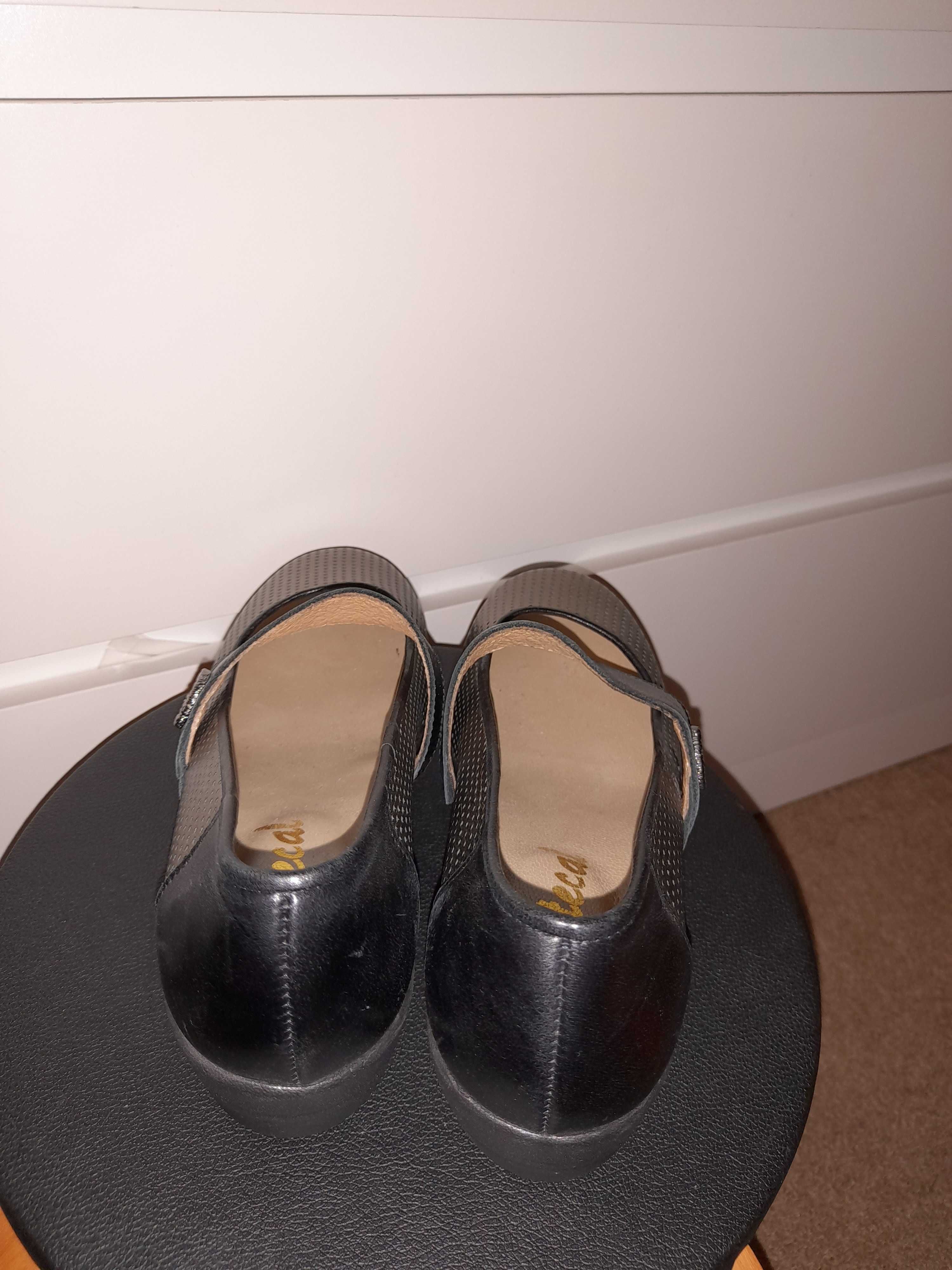 Sapatos novos n 37
