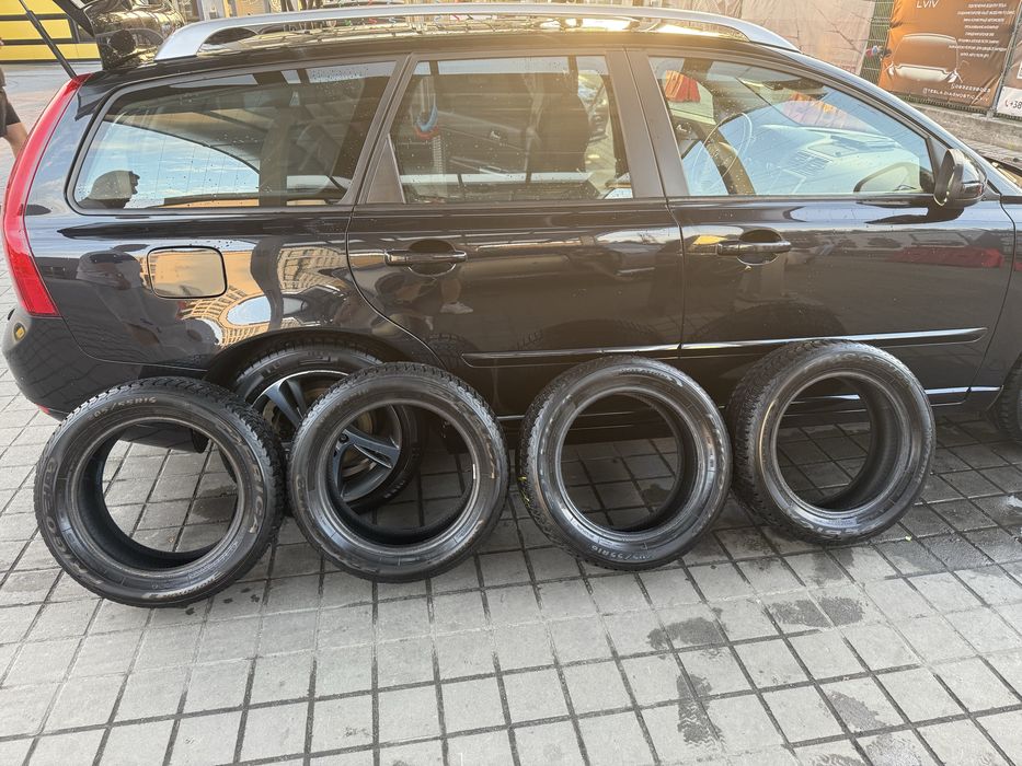 Зимові шини 205/55 /R16 DEBICA. Б/У