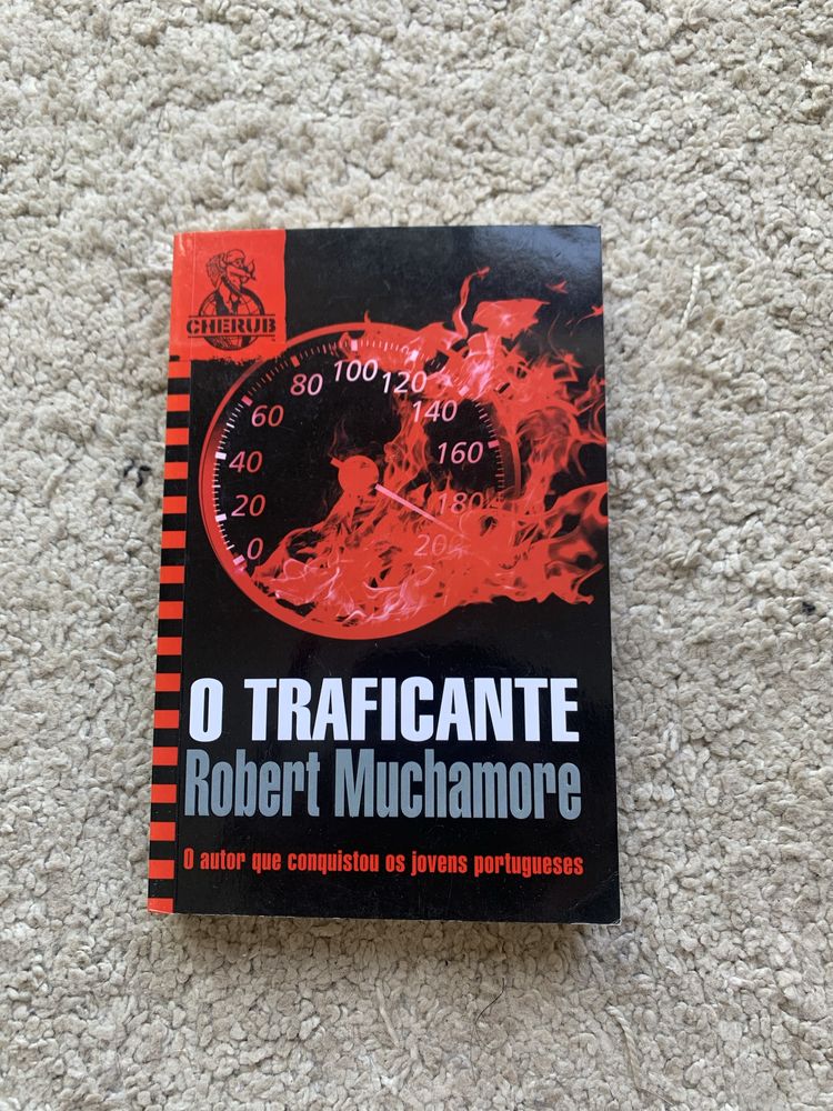 Livro "O Traficante" de Robert Muchamore