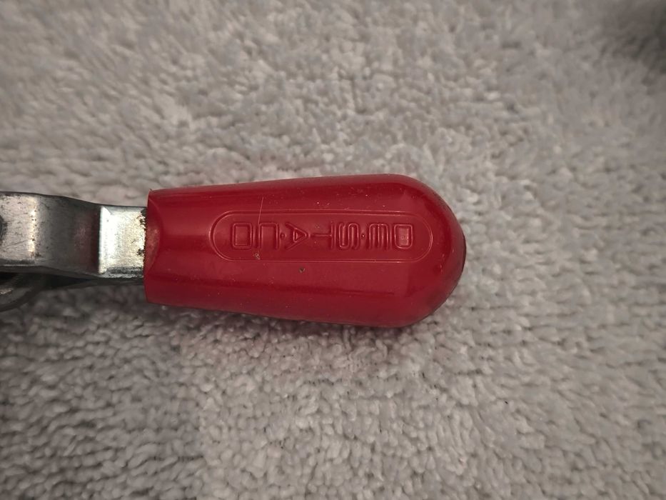 Docisk zacisk uniwersalny montażowy DE-STA-CO 217-U, 202-U