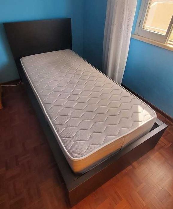 Cama de Solteiro IKEA MALM + Estrado + 2 Gavetas