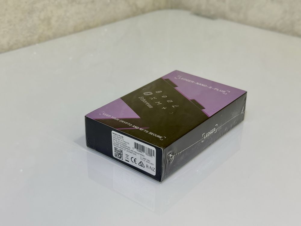 Ledger Nano S Plus (Matte Black) 2025. Оригінал з Франції.