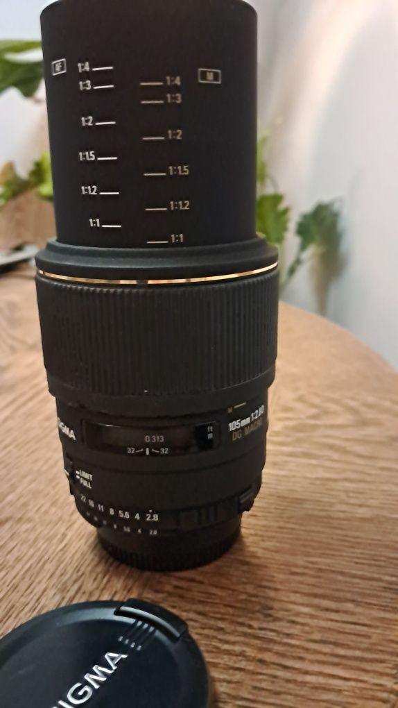 Sigma 105mm 1: 2.8 D DG Macro Nikon F